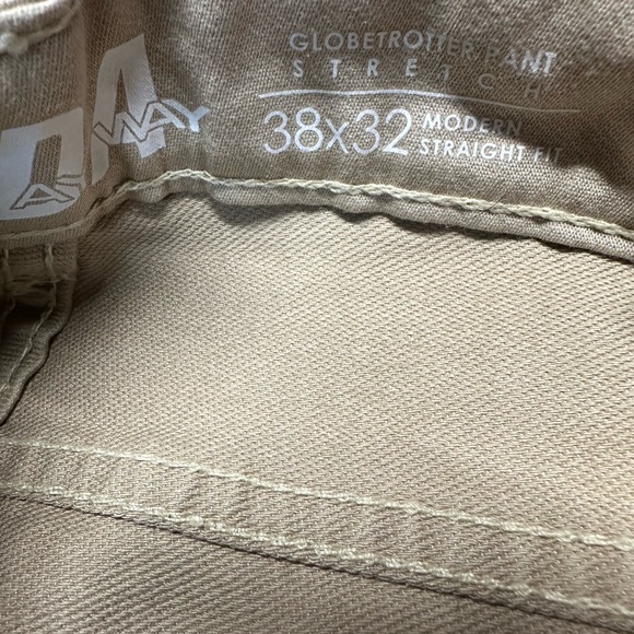 One Day Away Stretch fit pants 38x32 - Picture 2 of 4